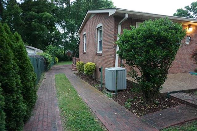 1719 Hanover Road Nashville, TN 37216 - Photo 11 of 19 Gallery Image 11