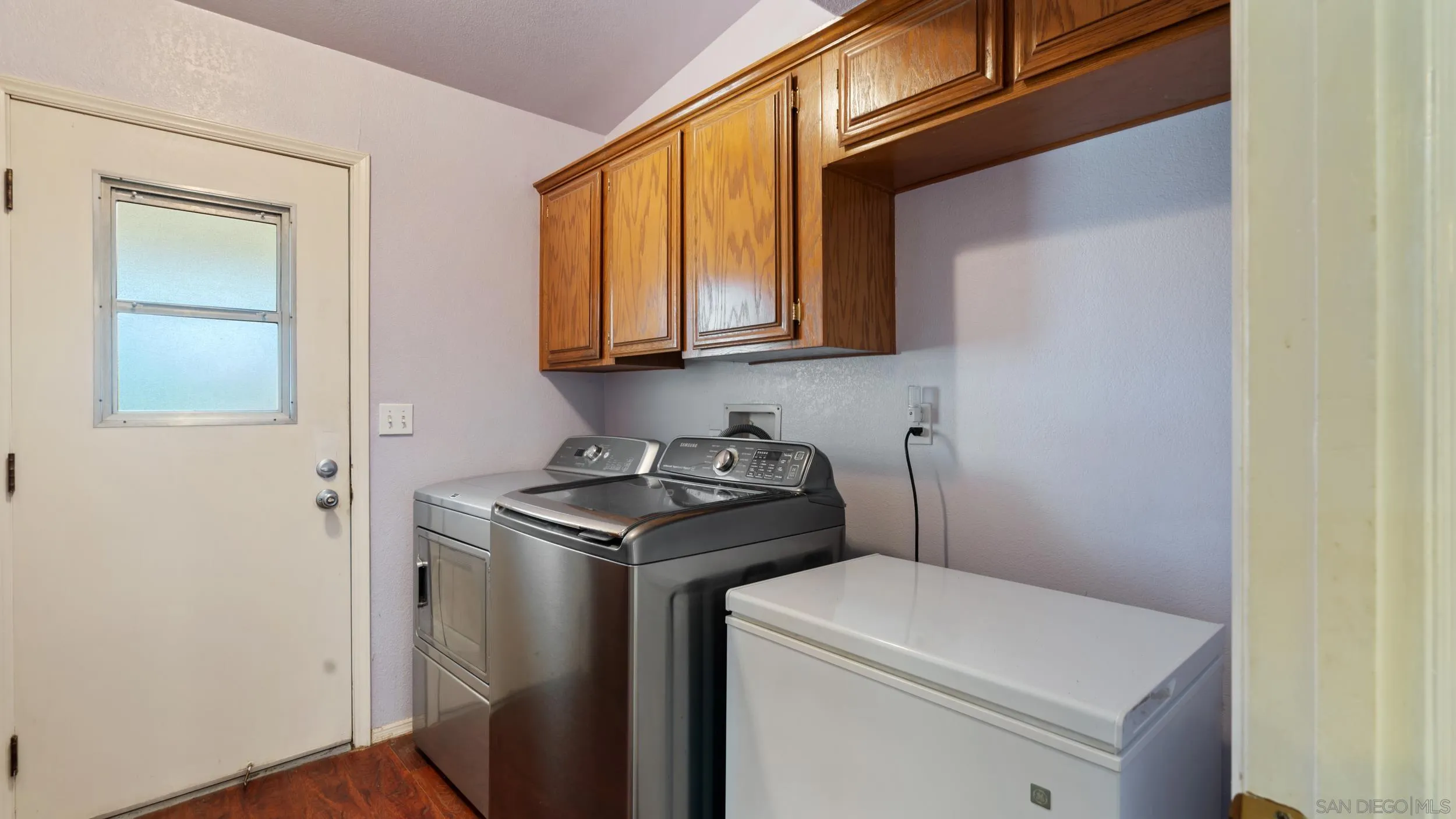 2075 Boulder Oaks Road Potrero, CA 91963 - Photo 17 of 41 a utility room with dryer and washer
