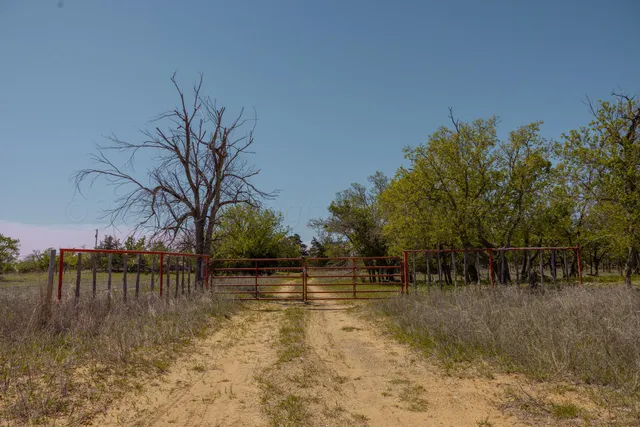 $671,181 | Pavolosky Place, Shamrock, TX 79079