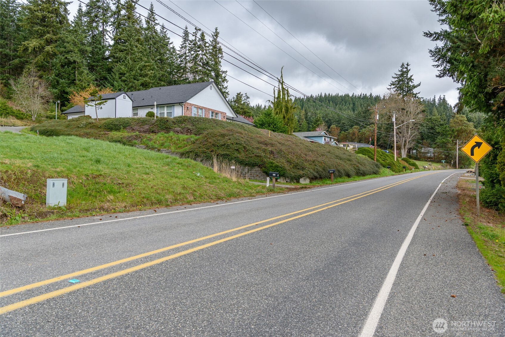 -nhn Polnell Road Oak Harbor, WA 98277 - Photo 25 of 31 a view of a street with a houses