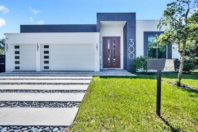 $2,950,000 | 300 Northeast 21st Court, Wilton Manors, FL 33305