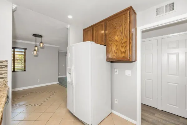 $3,200 | 6780 Mission Gorge Road, Unit 33, San Diego, CA 92120