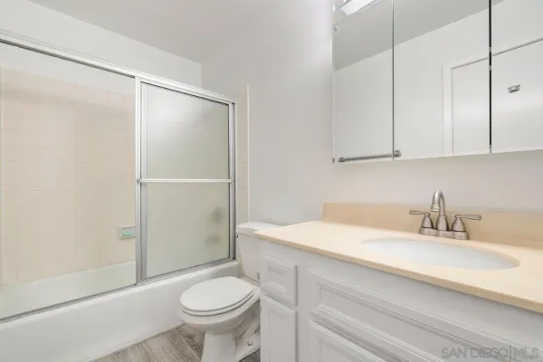 $3,200 | 6780 Mission Gorge Road, Unit 33, San Diego, CA 92120