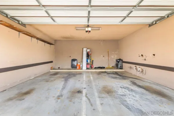 $3,200 | 6780 Mission Gorge Road, Unit 33, San Diego, CA 92120