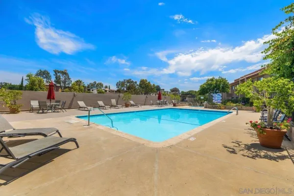 $3,200 | 6780 Mission Gorge Road, Unit 33, San Diego, CA 92120