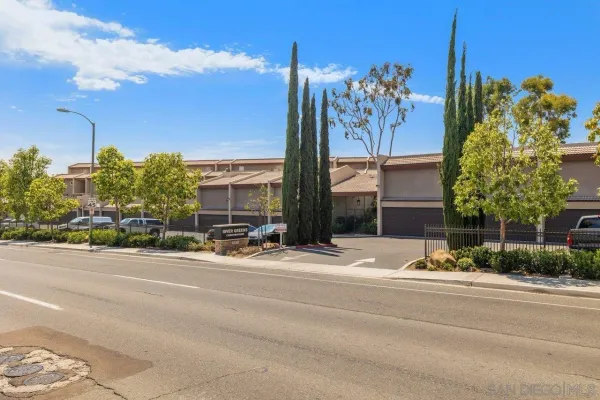 $3,200 | 6780 Mission Gorge Road, Unit 33, San Diego, CA 92120