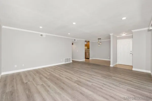 $3,200 | 6780 Mission Gorge Road, Unit 33, San Diego, CA 92120