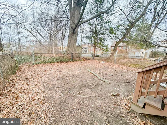 $230,000 | 17 West Buckingham Avenue, Mount Ephraim, NJ 08059