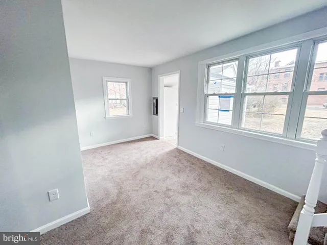 $230,000 | 17 West Buckingham Avenue, Mount Ephraim, NJ 08059