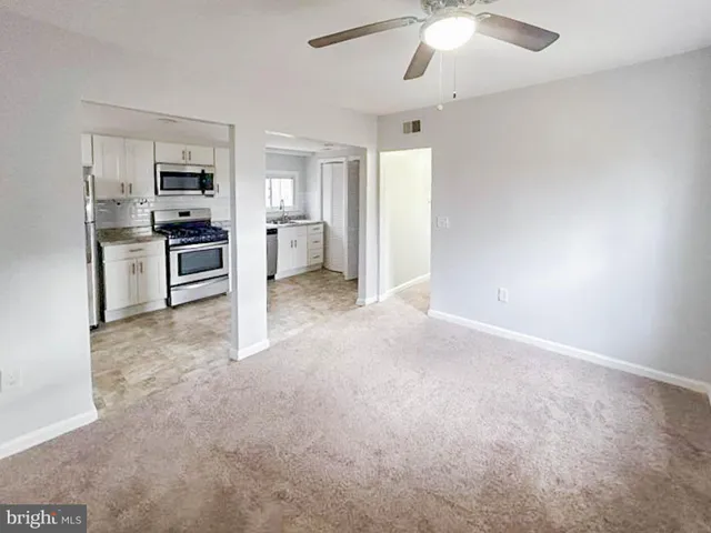 $230,000 | 17 West Buckingham Avenue, Mount Ephraim, NJ 08059