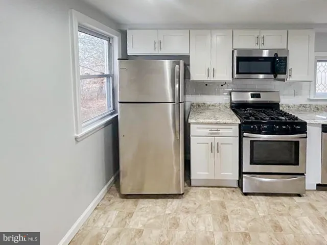 $230,000 | 17 West Buckingham Avenue, Mount Ephraim, NJ 08059