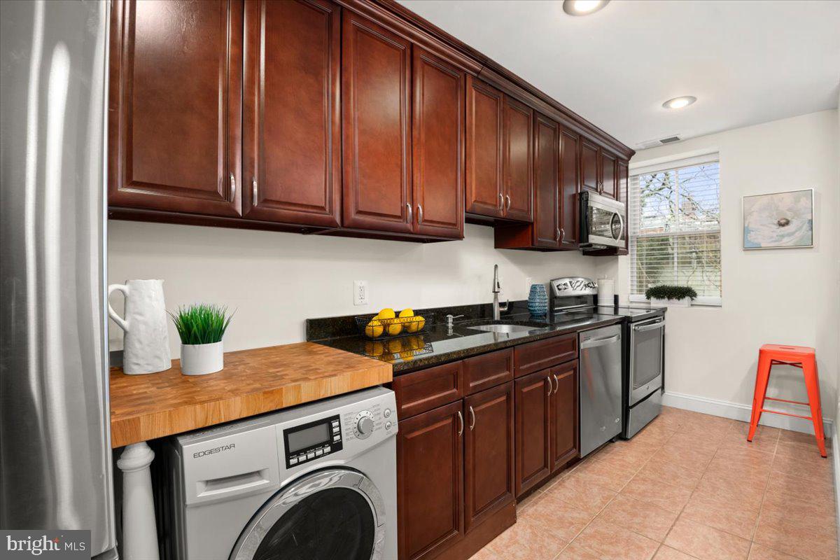 1451 Park Road Northwest, Unit 203 Washington, DC 20010 - Photo 7 of 23 Gallery Image 7