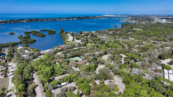 $2,000 | 1620 Boathouse Circle, Unit GR103, Sarasota, FL 34231