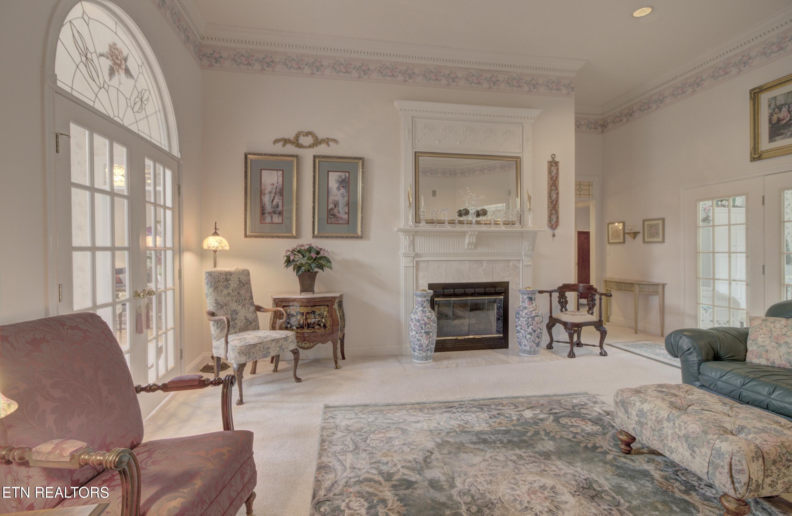3465 West Wolf Valley Road Clinton, TN 37716 - Photo 18 of 52 Spacious Family Room