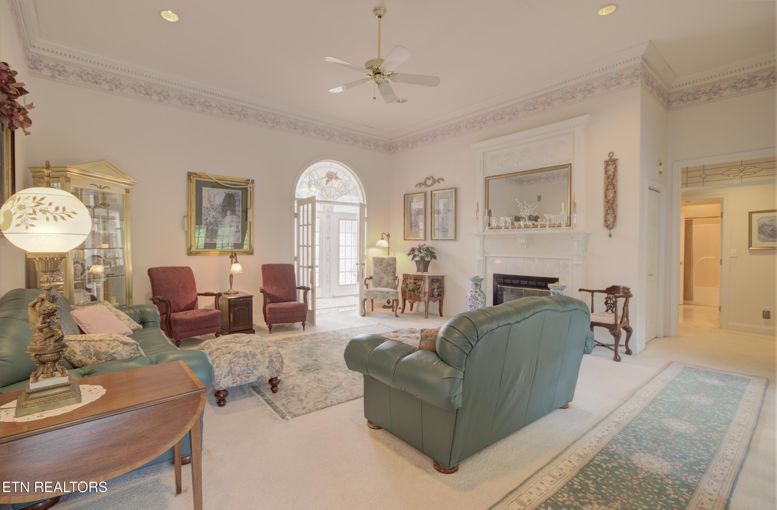 3465 West Wolf Valley Road Clinton, TN 37716 - Photo 21 of 52 Family Room