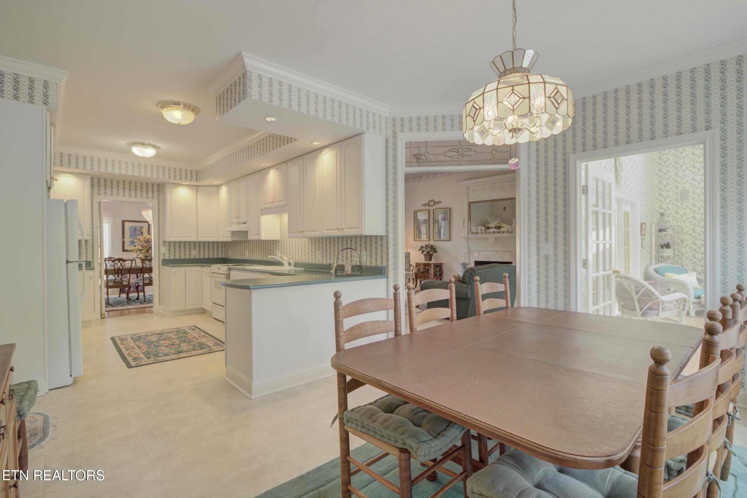3465 West Wolf Valley Road Clinton, TN 37716 - Photo 31 of 52 Dining Area into Kitchen