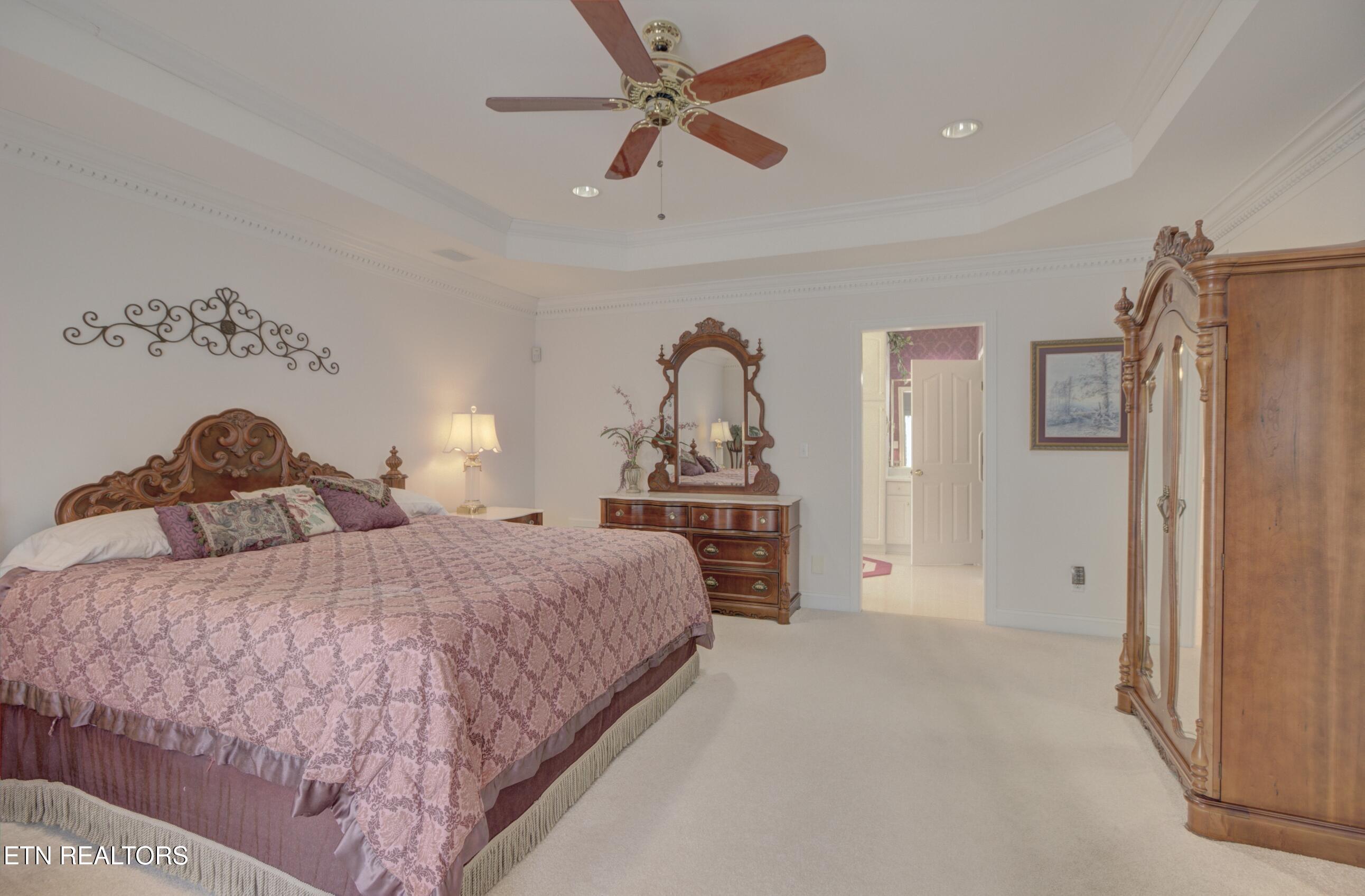 3465 West Wolf Valley Road Clinton, TN 37716 - Photo 36 of 52 Primary Suite