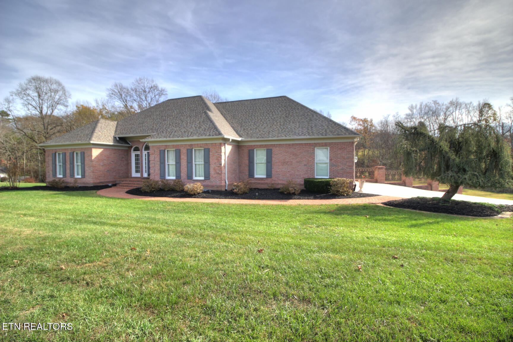 3465 West Wolf Valley Road Clinton, TN 37716 - Photo 4 of 52 All Brick Exterior