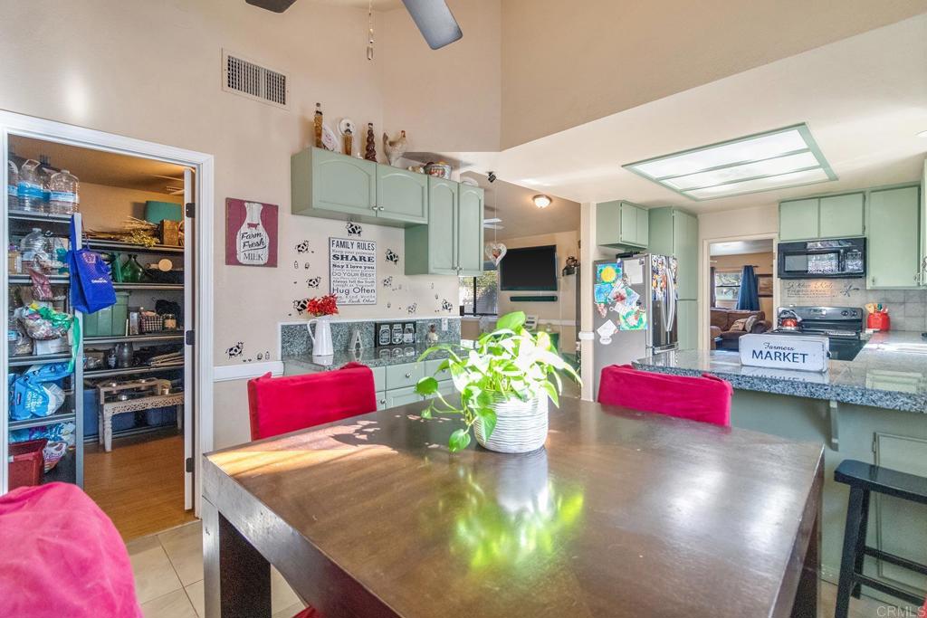 927 E Street Ramona, CA 92065 - Photo 15 of 46