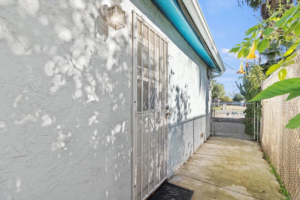 927 E Street Ramona, CA 92065 - Photo 42 of 46