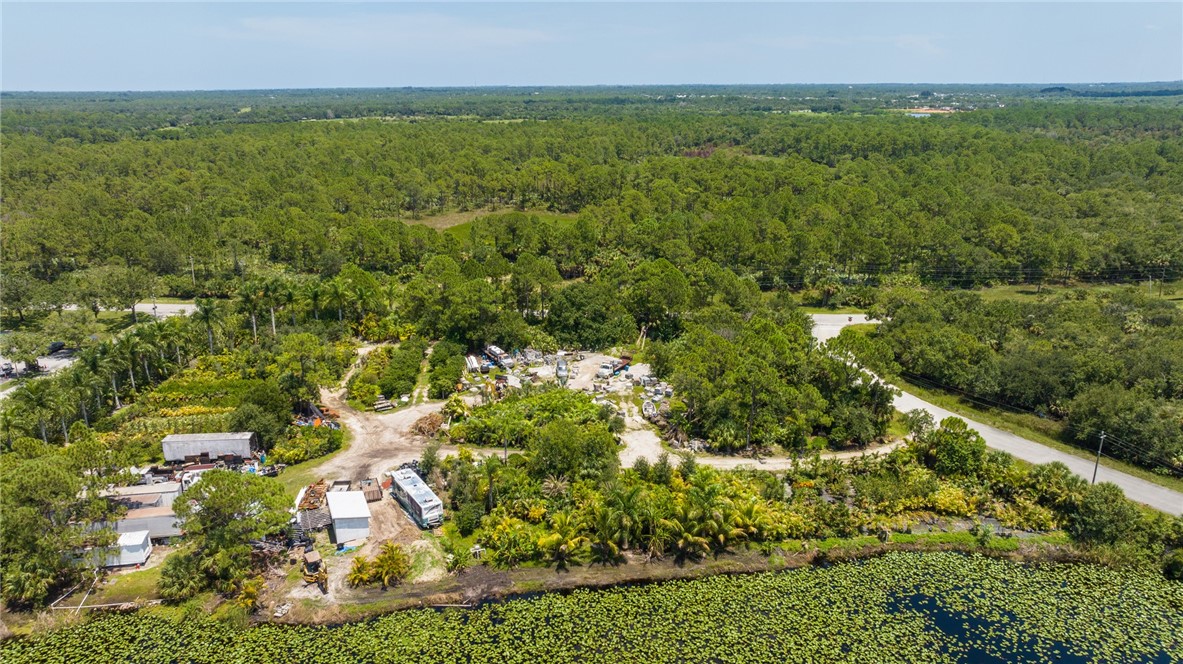10255 99th Way Sebastian, FL 32958 - Photo 16 of 20 a view of a lush green field
