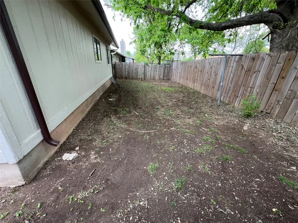 $2,000 | 2807 Firecrest Drive, Austin, TX 78748