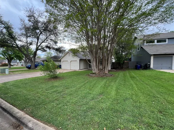 $2,000 | 2807 Firecrest Drive, Austin, TX 78748