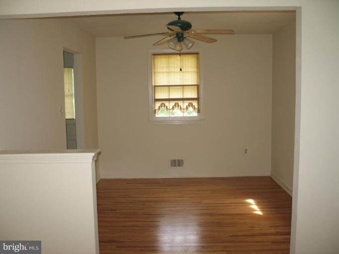 9406 Dangerfield Road Clinton, MD 20735 - Photo 8 of 23 Dining Room
