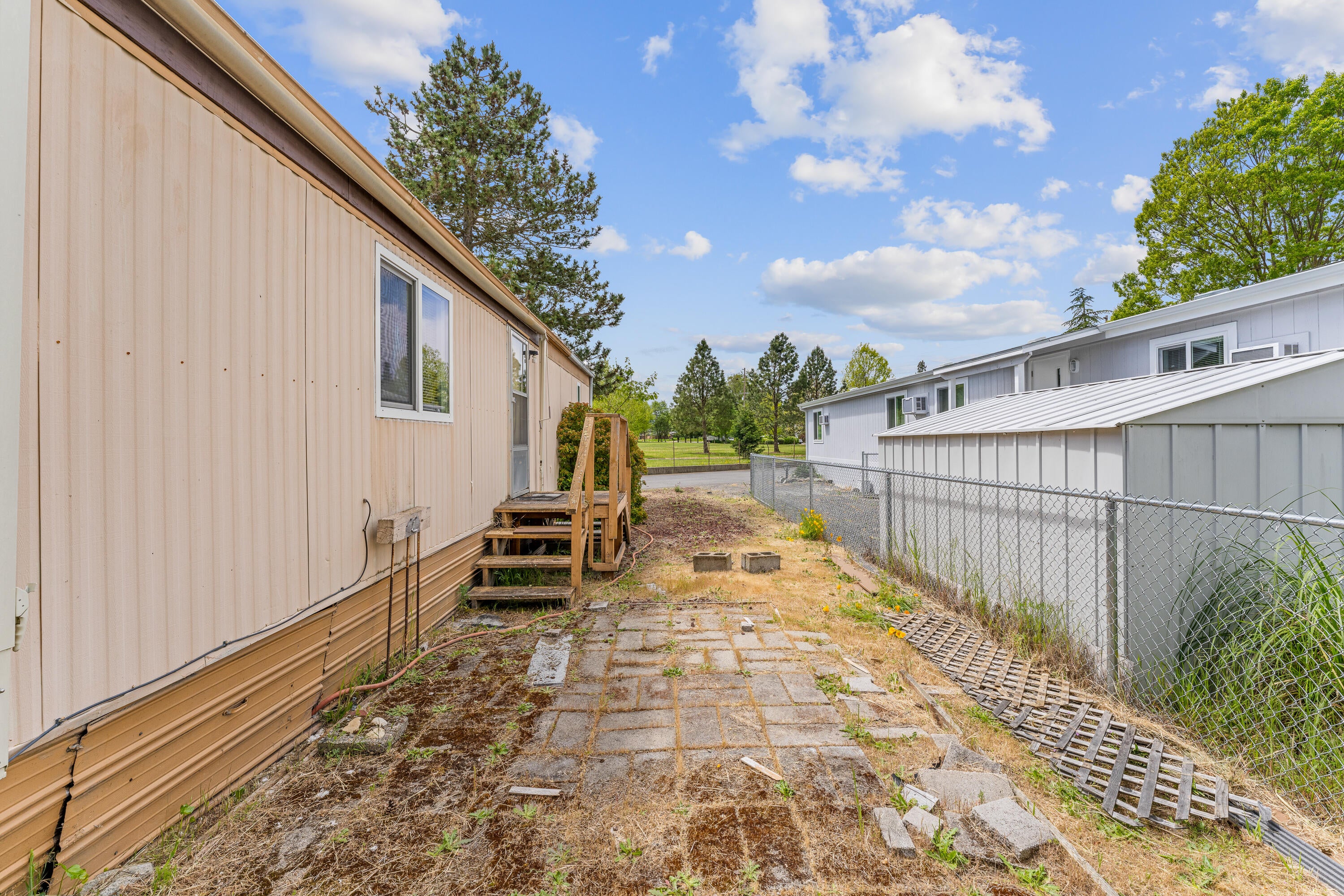 1241 Dowell Road, Unit 64 Grants Pass, OR 97527 - Photo 6 of 15 EXT (6 of 6)
