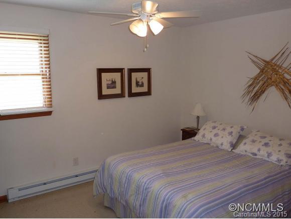 2390 River Road Hot Springs, NC 28743 - Photo 7 of 19 Gallery Image 7