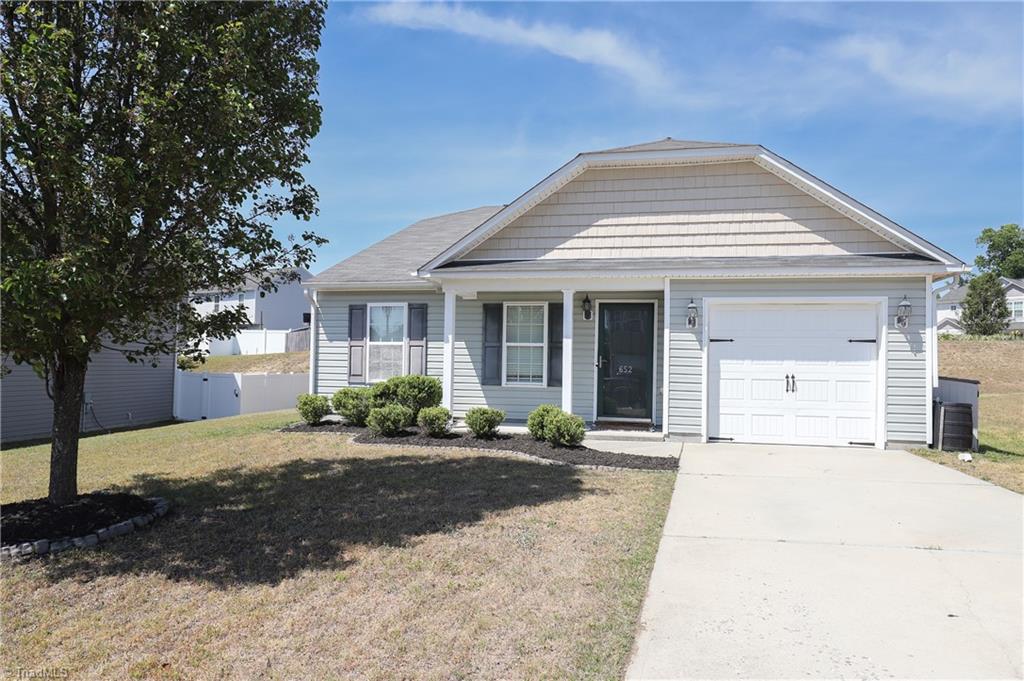 652 Switchback Court High Point, NC 27265 - Photo 2 of 39
