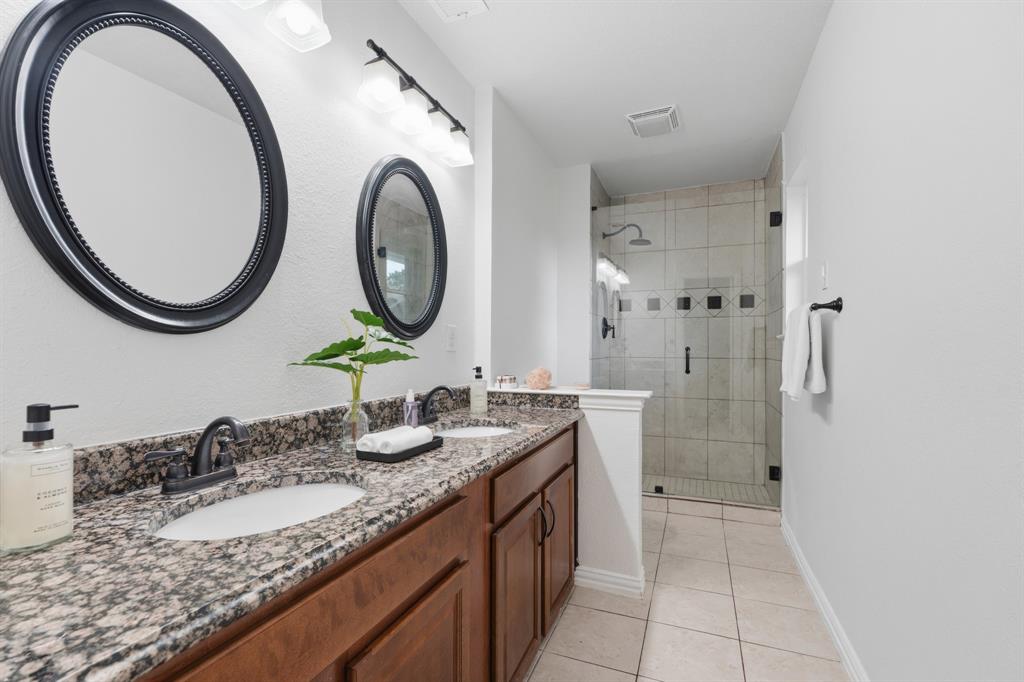 925 Lake North Road Rowlett, TX 75089 - Photo 21 of 39