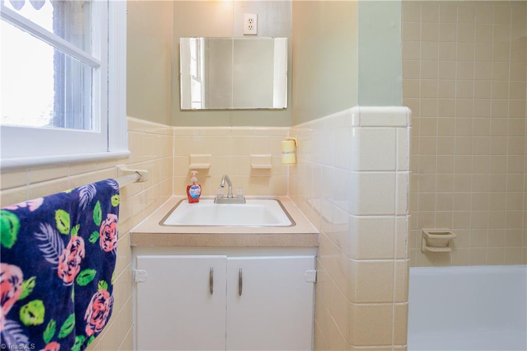 4094 Sowers Road Linwood, NC 27299 - Photo 20 of 31 Gallery Image 20