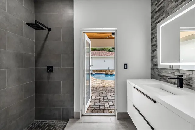 $1,950,000 | 5963 Northwest 75th Way, Parkland, FL 33067