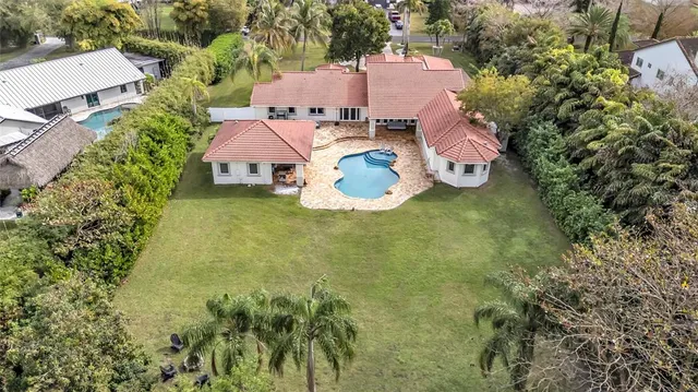 $1,950,000 | 5963 Northwest 75th Way, Parkland, FL 33067