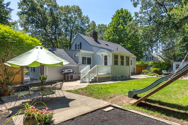 21 Robin Road Wakefield, MA 01880 - Photo 30 of 30 Gallery Image 30