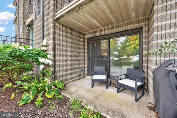 $320,000 | 267 East Village Road, Southampton, PA 18966