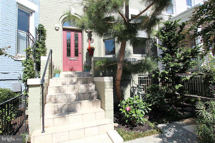 1414 A Street Northeast Washington, DC 20002 - Photo 3 of 27 Exterior (Front)