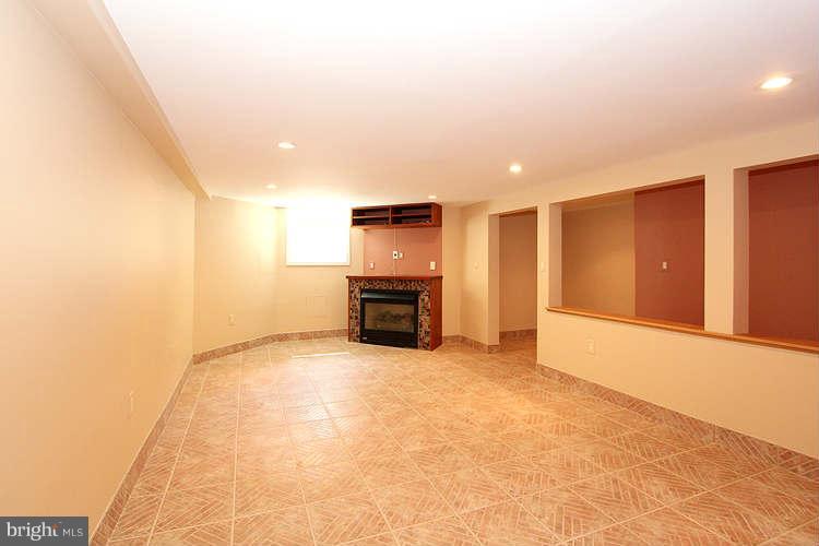 1414 A Street Northeast Washington, DC 20002 - Photo 21 of 27 View to High Efficiency Gas Frpl & Window