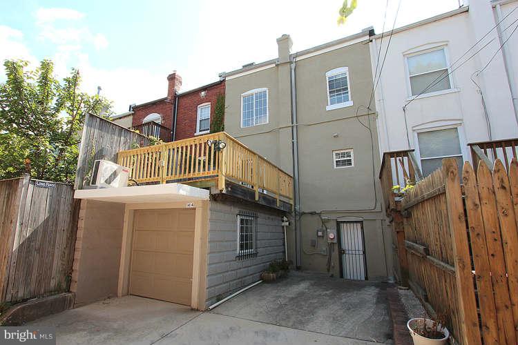 1414 A Street Northeast Washington, DC 20002 - Photo 24 of 27 View to Archways & Dining area