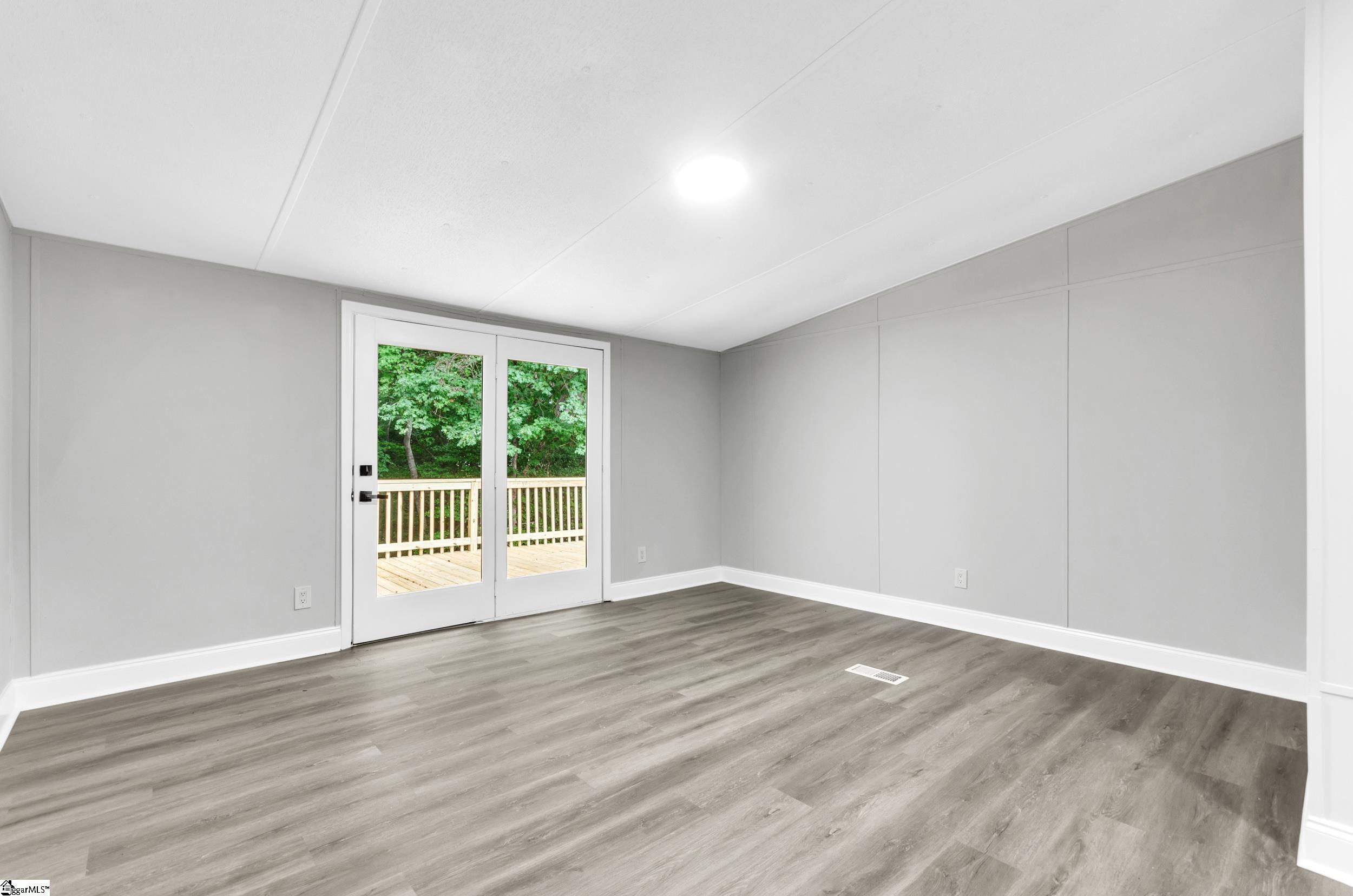 131 White Horse Rd Extension Greenville, SC 29605 - Photo 10 of 32