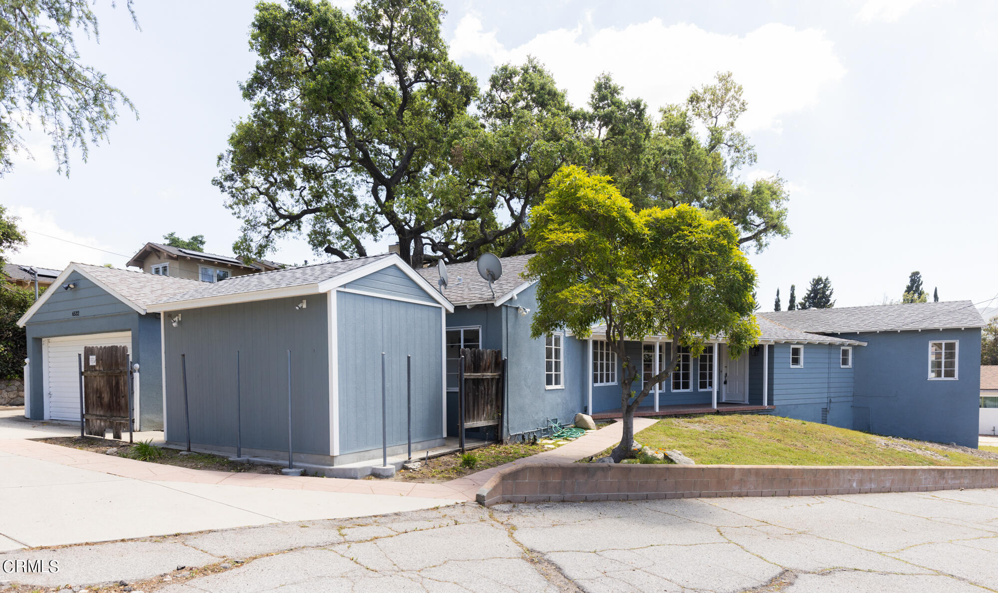6532 Day Street Tujunga, CA 91042 - Photo 2 of 28 6532 Day St_003