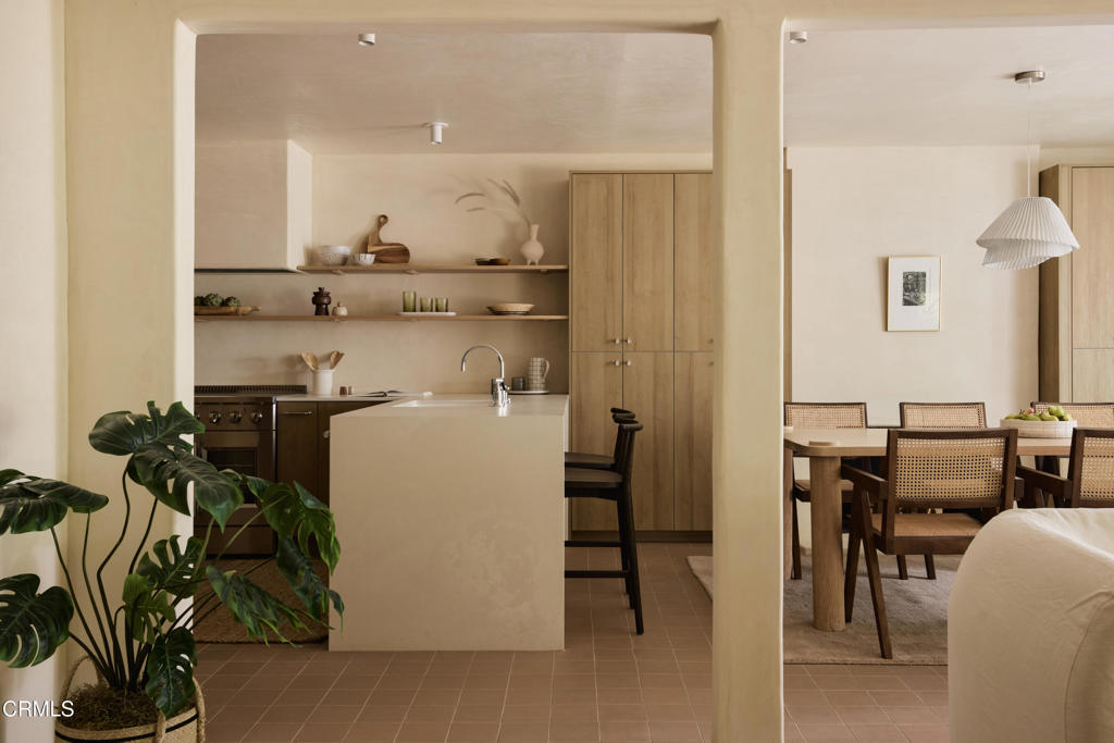 4781 Round Top Drive Los Angeles, CA 90041 - Photo 11 of 30 17