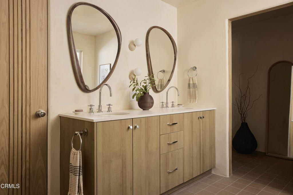 4781 Round Top Drive Los Angeles, CA 90041 - Photo 24 of 30 42