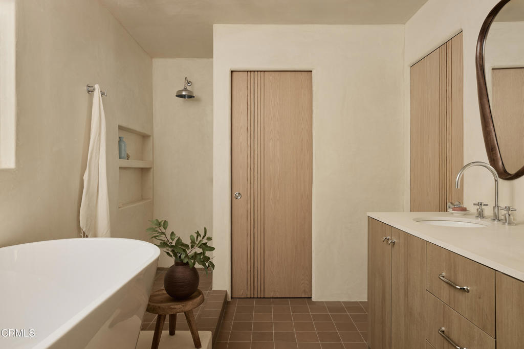 4781 Round Top Drive Los Angeles, CA 90041 - Photo 26 of 30 43