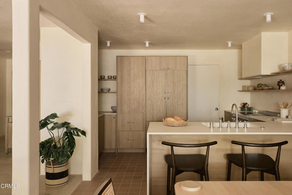 4781 Round Top Drive Los Angeles, CA 90041 - Photo 9 of 30 14