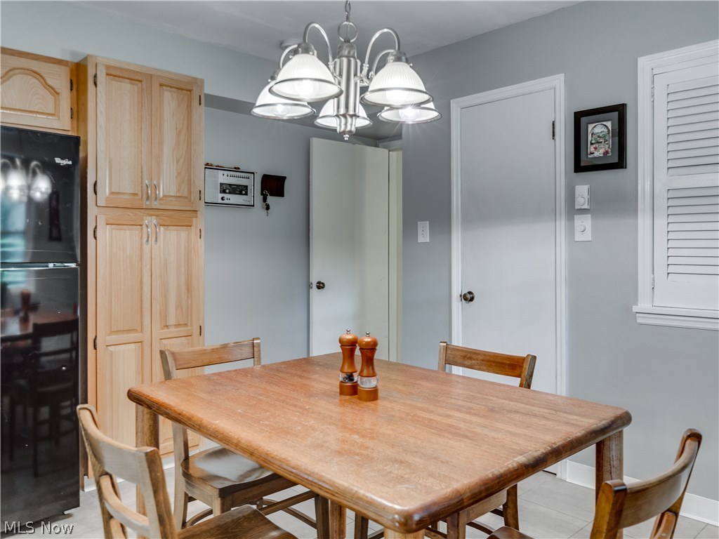 356 Crystal Lake Road Akron, OH 44333 - Photo 27 of 30 Gallery Image 27