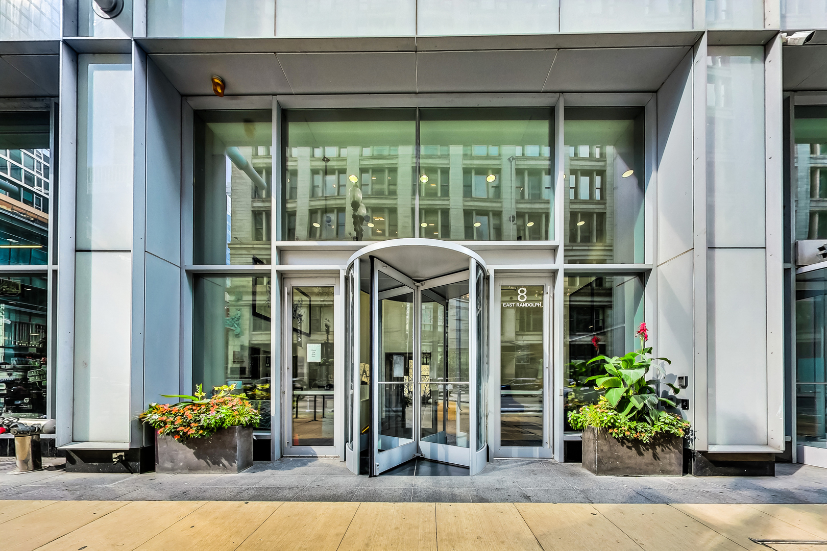 8 East Randolph Street, Unit 1602 Chicago, IL 60601 - Photo 2 of 35