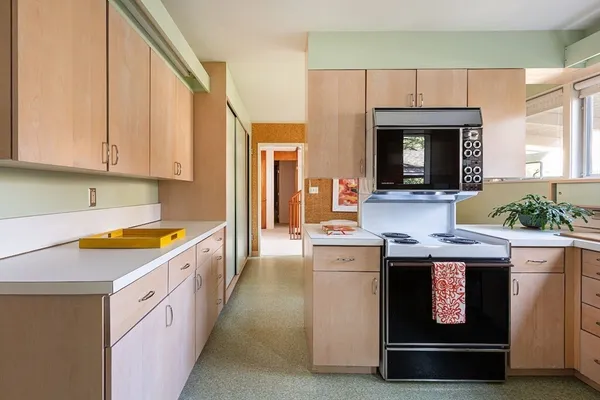 $2,699,000 | 24 Barberry Road, Lexington, MA 02421