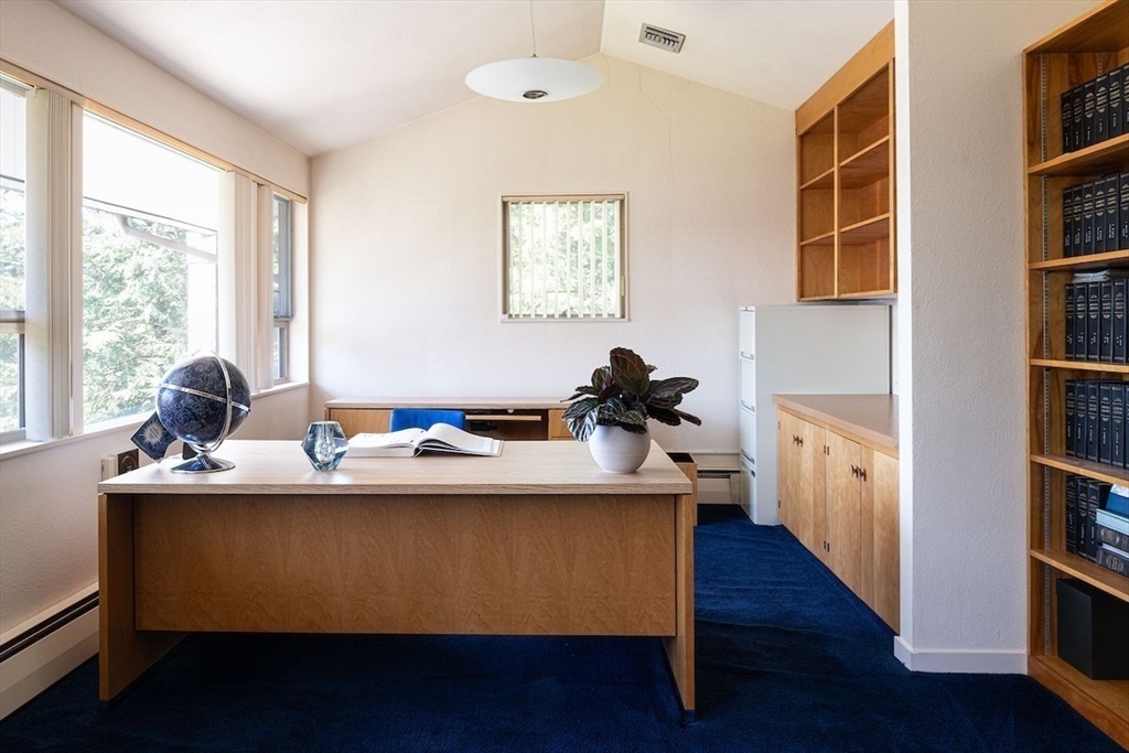24 Barberry Road Lexington, MA 02421 - Photo 20 of 37